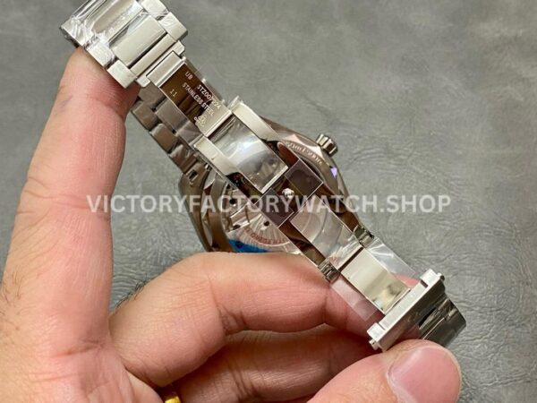 VS Factory Omega Seamaster Aqua Terra GMT Worldtimer 220.30.43.22.10.001 43mm Full Steel Olive Green Dial