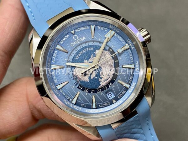VS Factory Omega Seamaster Aqua Terra Worldtimer Master Chronometer Gmt 220.12.43.22.03.001 43mm Light Rubber Strap Blue Dial