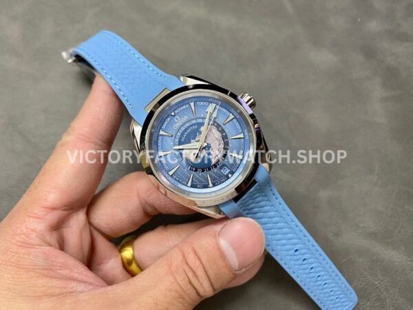 VS Factory Omega Seamaster Aqua Terra Worldtimer Master Chronometer Gmt 220.12.43.22.03.001 43mm Light Rubber Strap Blue Dial
