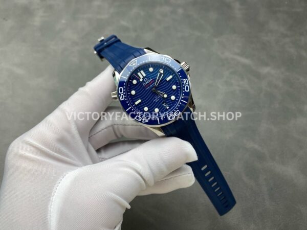 VS Factory Omega Seamaster Diver 300 M 210.32.42.20.03.001 42mm Blue Dial (1) VS Factory Omega Seamaster Diver 300M 210.32.42.20.03.001 42mm Blue Rubber Strap Blue Dial
