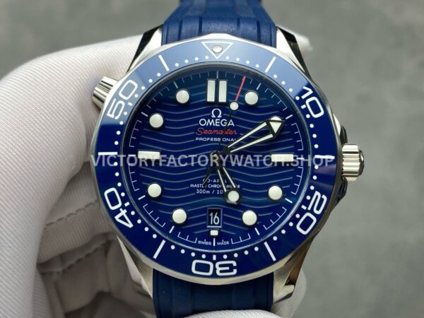 VS Factory Omega Seamaster Diver 300 M 210.32.42.20.03.001 42mm Blue Dial (9) VS Factory Omega Seamaster Diver 300M 210.32.42.20.03.001 42mm blue rubber strap blue dial replica watch