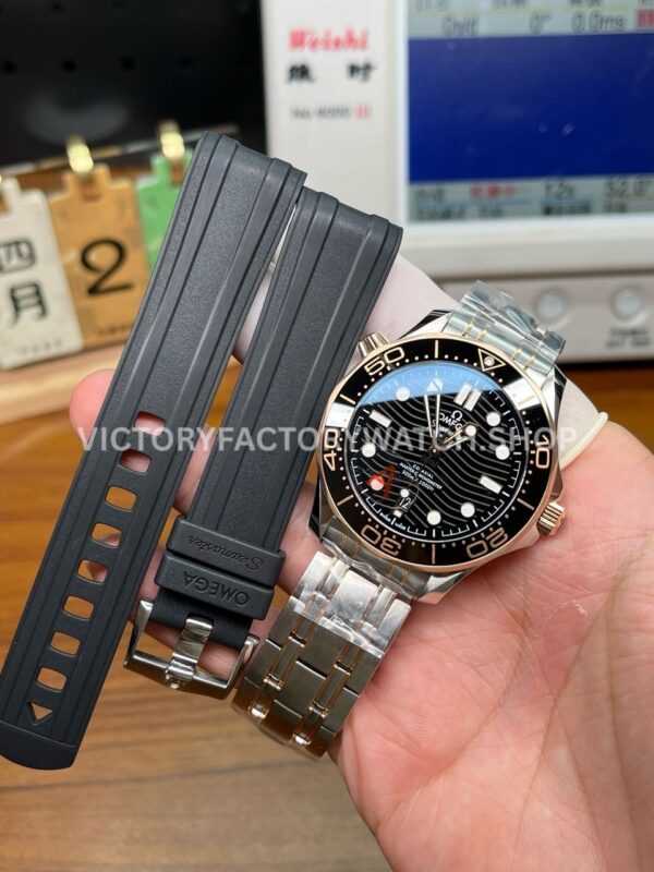 VS Factory Omega Seamaster Diver 300M 210.22.42.20.01.001 42mm Half Yellow Gold Black Dial (2) VS Factory Omega Seamaster Diver 300M 210.22.42.20.01.001 42mm Half Yellow Gold Black Dial
