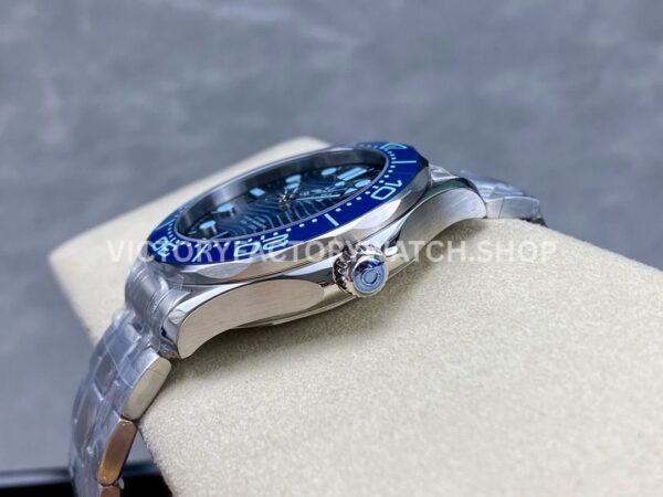 VS Factory Omega Seamaster Diver 300M 210.30.42.20.03.003 42mm Full Steel Blue Dial (3) VS Factory Omega Seamaster Diver 300M 210.30.42.20.03.003 42mm Full Steel Light Blue Dial