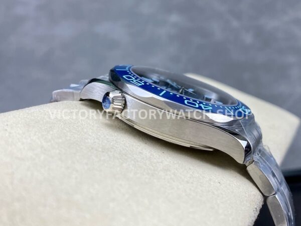 VS Factory Omega Seamaster Diver 300M 210.30.42.20.03.003 42mm Full Steel Blue Dial (8) VS Factory Omega Seamaster Diver 300M 210.30.42.20.03.003 42mm Full Steel Light Blue Dial