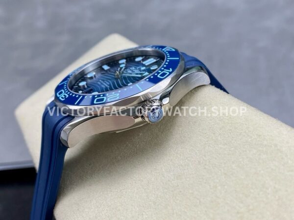 VS Factory Omega Seamaster Diver 300M 210.32.42.20.03.002 42mm Steel Blue Rubber Strap Blue Dial (1) VS Factory Omega Seamaster Diver 300M 210.32.42.20.03.002 42mm Steel Blue Rubber Strap Light Blue Dial