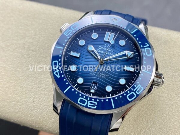 VS Factory Omega Seamaster Diver 300M 210.32.42.20.03.002 42mm Steel Blue Rubber Strap Blue Dial (9) VS Factory Omega Seamaster Diver 300M 210.32.42.20.03.002 42mm Steel Blue Rubber Strap Light Blue Dial