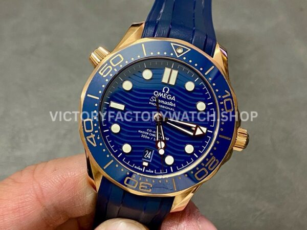 VS Factory Omega Seamaster Diver 300M 210.62.42.20.03.001 42mm Rose Gold Rubber Strap Blue Dial