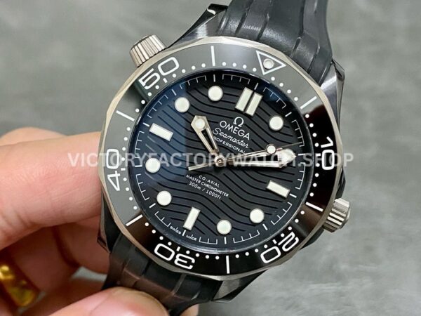 VS Factory Omega Seamaster Diver 300M 210.92.44.20.01.001 43.5mm Ceramic Rubber Strap Black Dial (3) VS Factory Omega Seamaster Diver 300M 210.92.44.20.01.001 43.5mm Ceramic Rubber Strap Black Dial