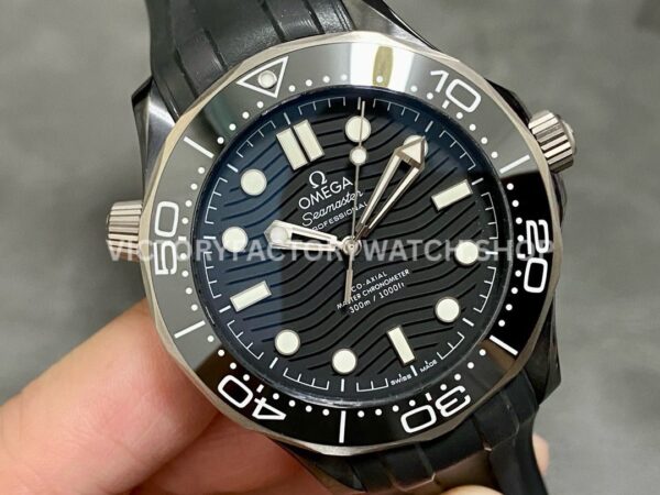 VS Factory Omega Seamaster Diver 300M 210.92.44.20.01.001 43.5mm Ceramic Rubber Strap Black Dial (4) VS Factory Omega Seamaster Diver 300M 210.92.44.20.01.001 43.5mm Ceramic Rubber Strap Black Dial
