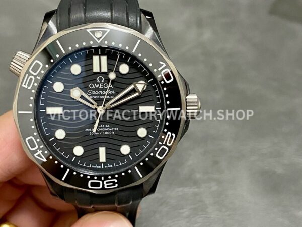 VS Factory Omega Seamaster Diver 300M 210.92.44.20.01.001 43.5mm Ceramic Rubber Strap Black Dial (9) VS Factory Omega Seamaster Diver 300M 210.92.44.20.01.001 43.5mm ceramic rubber strap black dial replica watch