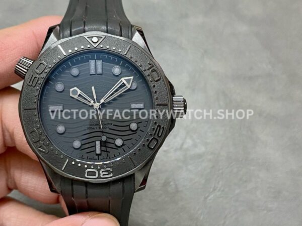 VS Factory Omega Seamaster Diver 300M 210.92.44.20.01.003 43.5mm Ceramic Rubber Strap Black Dial (1) VS Factory Omega Seamaster Diver 300M 210.92.44.20.01.003 43.5mm ceramic rubber strap black dial replica watch