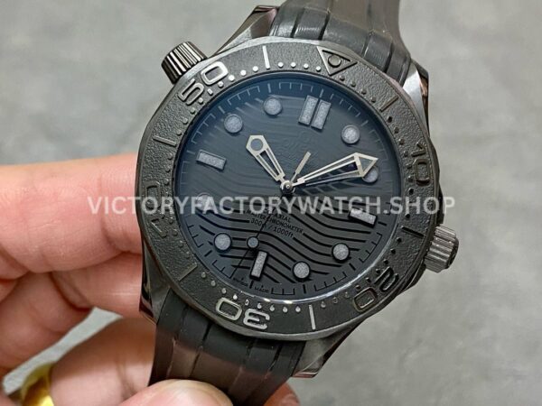 VS Factory Omega Seamaster Diver 300M 210.92.44.20.01.003 43.5mm Ceramic Rubber Strap Black Dial (7) VS Factory Omega Seamaster Diver 300M 210.92.44.20.01.003 43.5mm Ceramic Rubber Strap Black Dial