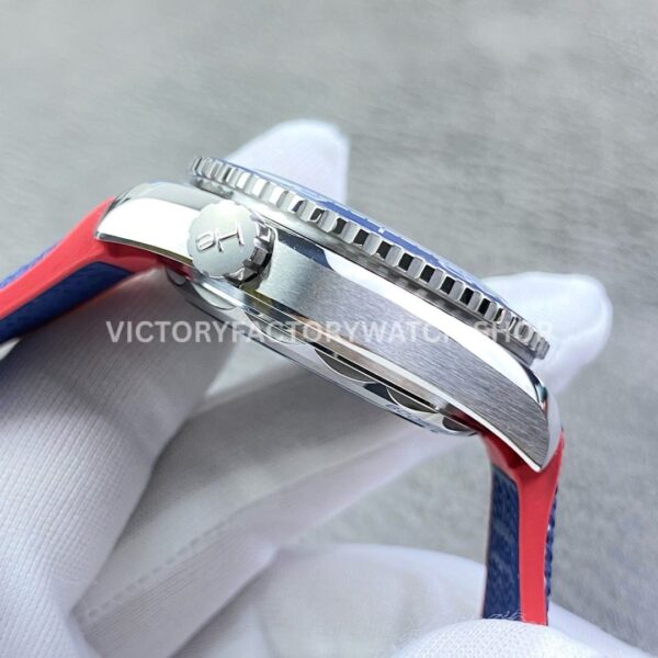 VS Factory Omega Seamaster Planet Ocean 600M 215.32.43.21.04.001 43.5mm Rubber Strap Arabic Numerals White Dial