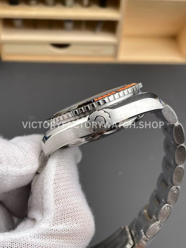 VS Factory Omega Seamaster Planet Ocean 600M 215.32.44.21.01.001 43.5mm Full Steel Arabic Numerals Black Dial