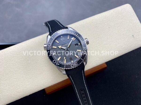 VS Factory Omega Seamaster Planet Ocean 600M 215.32.44.21.01.002 43.5mm Black Rubber Strap Arabic Numerals Grey Dial