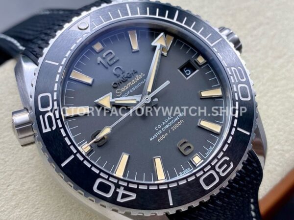 VS Factory Omega Seamaster Planet Ocean 600M 215.32.44.21.01.002 43.5mm Black Rubber Strap Arabic Numerals Grey Dial