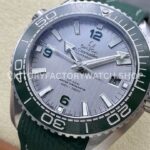 VS Factory Omega Seamaster Planet Ocean 600M 215.32.44.21.06.001 43.5mm Green Rubber Strap Arabic Numerals Grey Dial