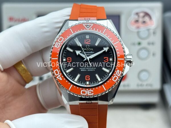VS+ Factory Omega Seamaster Planet Ocean 600M 217.32.42.21.01.004 42mm orange rubber strap black dial replica watch