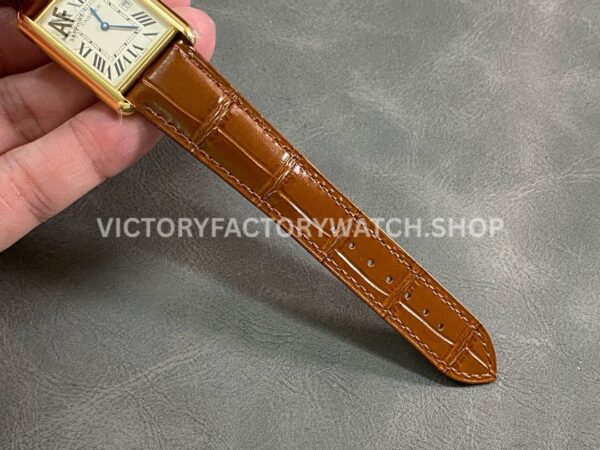 AF Factory Cartier Tank Américaine w2601556 19mm Yellow Gold Leather Strap White Dial (1) AF Factory Cartier Tank Américaine W2601556 19mm Yellow Gold Leather Strap Roman Numerals White Dial