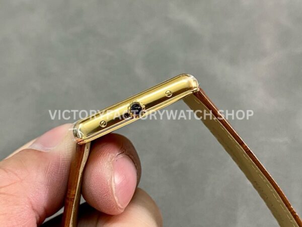 AF Factory Cartier Tank Américaine w2601556 19mm Yellow Gold Leather Strap White Dial (8) AF Factory Cartier Tank Américaine W2601556 19mm Yellow Gold Leather Strap Roman Numerals White Dial