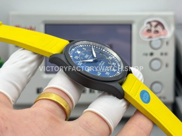 AOF Factory IWC Pilot 41mm Ceramic Rubber Strap Blue Dial (6) AOF Factory IWC Pilot 41mm Black Ceramic Yellow Rubber Strap Blue Dial