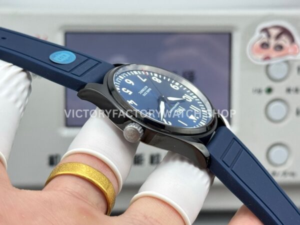 AOF Factory IWC Pilot Mark Xviii IW324703 41mm Black Ceramic Blue Rubber Strap Blue Dial (4) AOF Factory IWC Pilot Mark XVIII IW324703 41mm Black Ceramic Blue Rubber Strap Blue Dial
