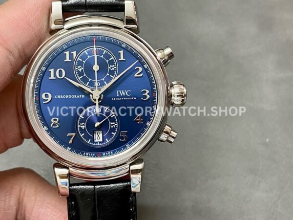 APS Factory IWC Da Vinci Chronograph IW393402 42mm Steel Leather Strap Arabic Numerals Blue Dial (1) APS Factory IWC Da Vinci Chronograph IW393402 42mm blue dial replica watch