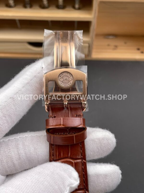AZ Factory IWC Portuguese Automatic IW500701 42mm Rose Gold Leather Strap Arabic Numerals Silver Dial (4) AZ Factory IWC Portuguese Automatic IW500701 42mm Rose Gold Leather Strap Arabic Numerals Silver Dial