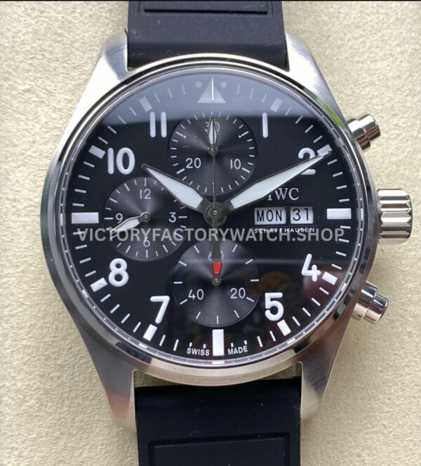 BLS Factory IWC Pilot Chronograph IW388111 41mm Arabic Numerals Black Dial (3) BLS Factory IWC Pilot Chronograph IW388110 41mm green dial rubber strap replica watch