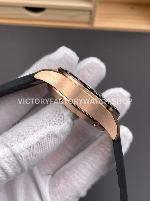 BLS Factory IWC Pilot Chronograph IW388309 41mm Rose Gold Rubber Strap Arabic Numerals Black Dial (4) BLS Factory IWC Pilot Chronograph IW388309 41mm Rose Gold Rubber Strap Arabic Numerals Black Dial