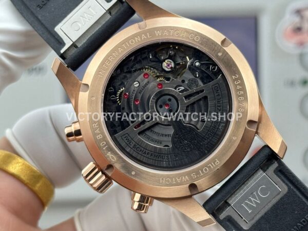 JP Factory IWC Pilot Chronograph IW388309 41mm Rose Gold Rubber Strap Arabic Numerals Black Dial (1) JP Factory IWC Pilot Chronograph IW388309 41mm Rose Gold Rubber Strap Arabic Numerals Black Dial