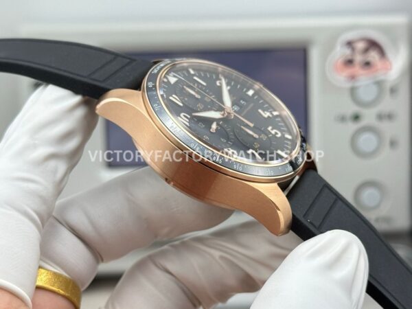 JP Factory IWC Pilot Chronograph IW388309 41mm Rose Gold Rubber Strap Arabic Numerals Black Dial (6) JP Factory IWC Pilot Chronograph IW388309 41mm Rose Gold Rubber Strap Arabic Numerals Black Dial