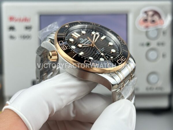 OR Factory Omega Seamaster Diver 300M 210.20.42.20.01.001 42mm Half Rose Gold Black Dial