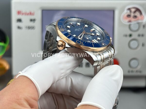 OR Factory Omega Seamaster Diver 300M 210.20.42.20.03.001 42mm Half Yellow Gold Blue Dial