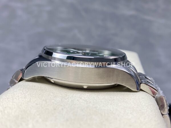 TW Factory IWC Pilot Chronograph IW377726 43mm Full Steel Arabic Numerals Green Dial (6) TW Factory IWC Pilot Chronograph IW377726 43mm Full Steel Arabic Numerals Green Dial
