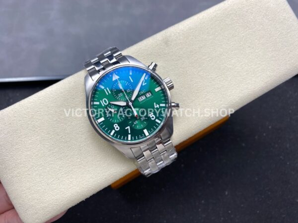 TW Factory IWC Pilot Chronograph IW378006 43mm Full Steel Arabic Numerals Green Dial (1) TW Factory IWC Pilot Chronograph IW378006 43mm Full Steel Arabic Numerals Green Dial