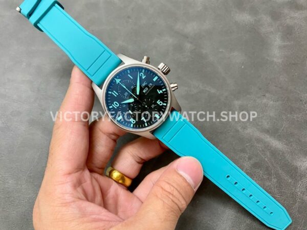 TW Factory IWC Pilot Chronograph IW388108 41mm Titanium Rubber Strap Blue Arabic Numerals Black Dial (5) TW Factory IWC Pilot Chronograph IW388108 41mm Titanium Rubber Strap Arabic Numerals Black Dial
