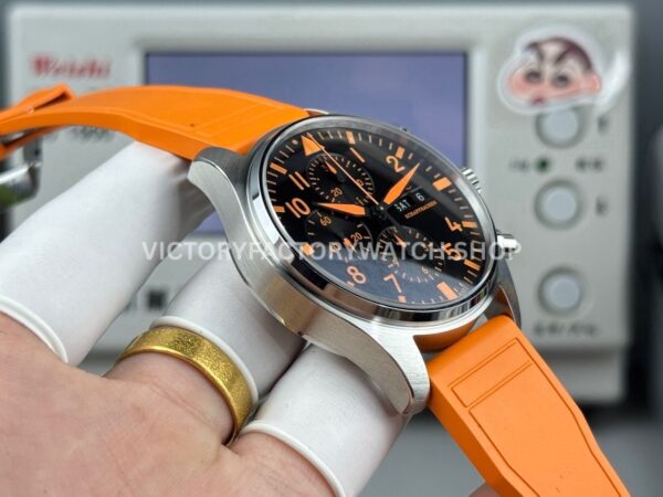 TWS Factory IWC Pilot Chronograph IW377730 41mm Orange Rubber Strap Orange Arabic Numerals Black Dial (5) TWS Factory IWC Pilot Chronograph IW377730 41mm Orange Rubber Strap Orange Arabic Numerals Black Dial