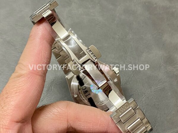 V7 Factory IWC Ingenieur Automatic IW328901 40mm Full Steel Black Dial (1) V7 Factory IWC Ingenieur Automatic IW328901 40mm Full Steel Black Dial