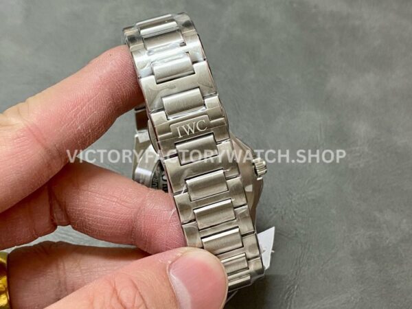 V7 Factory IWC Ingenieur Automatic IW328901 40mm Full Steel Black Dial (2) V7 Factory IWC Ingenieur Automatic IW328901 40mm Full Steel Black Dial