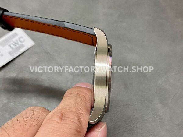 V7 Factory IWC Pilot Mark XVIII IW327012 40mm Steel Leather Strap Arabic Numerals White Dial (1) V7 Factory IWC Pilot Mark XVIII IW327012 40mm Steel Black Leather Strap Arabic Numerals White Dial