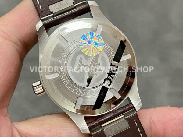 V7 Factory IWC Pilot Mark XX IW328205 40mm Steel Leather Strap Arabic Numerals Green Dial (7) V7 Factory IWC Pilot Mark XX IW328205 40mm Steel Leather Strap Arabic Numerals Green Dial