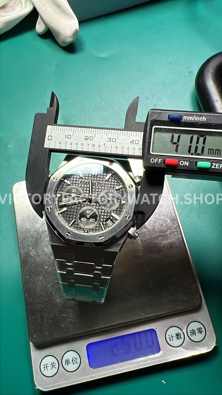BLS Factory AP Royal Oak Chronograph 26240 dial details