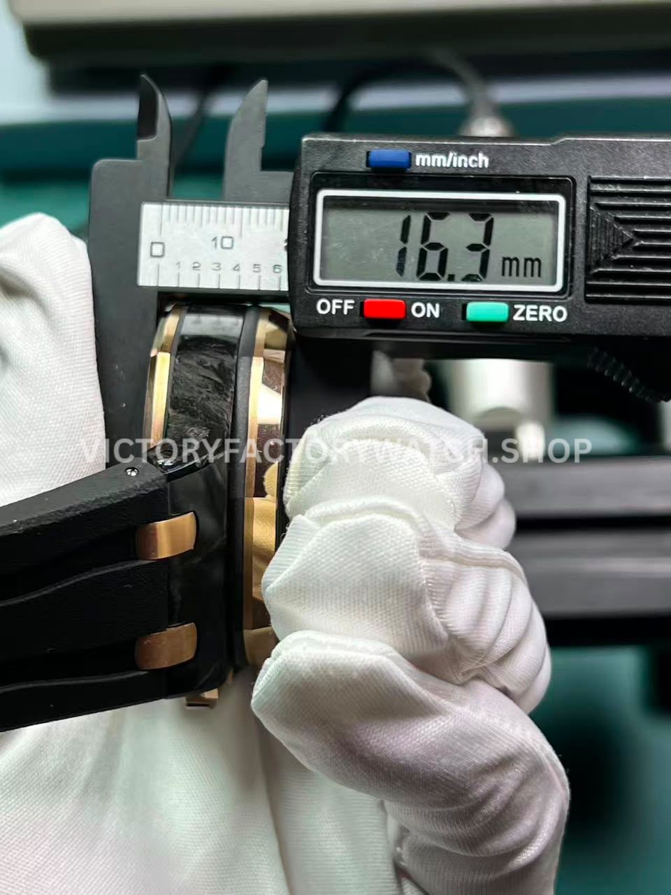 APF Factory Royal Oak Offshore 44mm case thickness measured at 16.3mm