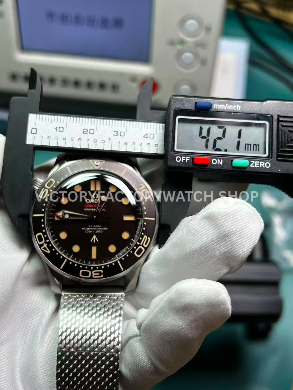OR Factory Omega Seamaster 007 measured case diameter 42mm