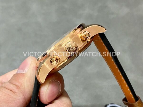 ZF Factory IWC Pilot Chronograph IW377721 43mm Rose Gold Leather Strap Blue Arabic Numerals Dial (4) ZF Factory IWC Pilot Chronograph IW377721 43mm Rose Gold Brown Leather Strap Arabic Numerals Blue Dial