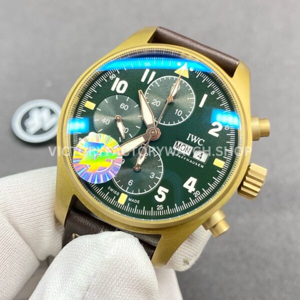 ZF Factory IWC Pilot Chronograph Spitfire IW387902 41mm Bronze Leather Strap Arabic Numerals Green Dial (3) ZF Factory IWC Pilot Chronograph Spitfire IW387902 41mm Bronze Leather Strap Arabic Numerals Green Dial