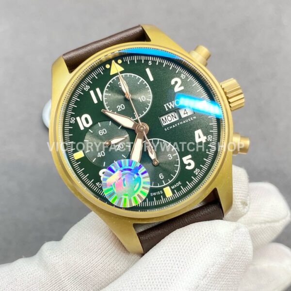 ZF Factory IWC Pilot Chronograph Spitfire IW387902 41mm Bronze Leather Strap Arabic Numerals Green Dial (4) ZF Factory IWC Pilot Chronograph Spitfire IW387902 41mm Bronze Leather Strap Arabic Numerals Green Dial