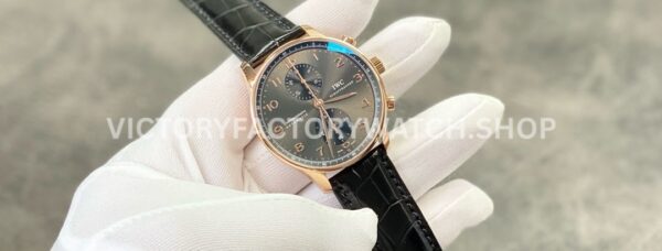 ZF Factory IWC Portuguese Chronograph IW371482 41mm Rose Gold Alligator Leather Strap Arabic Numerals Grey Dial (2) ZF Factory IWC Portuguese Chronograph IW371482 41mm Rose Gold Alligator Leather Strap Arabic Numerals Grey Dial