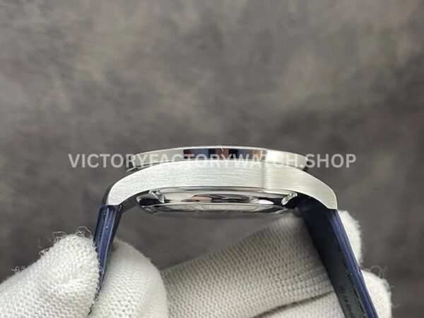 ZF Factory IWC Portuguese Chronograph IW371605 40mm Steel Leather Strap Silver Arabic Numerals Dial (5) ZF Factory IWC Portuguese Chronograph IW371605 40mm Steel Blue Leather Strap Blue Arabic Numerals Silver Dial